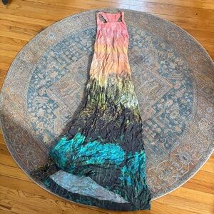 Santissima Vestimenta Backless Maxi Festival Picture Dress